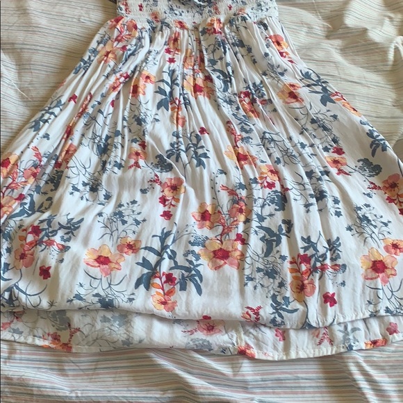 Floral DRESS - Picture 4 of 4